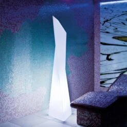 Colonna Luminosa Manhattan Slide 9 Colonna Luminosa Manhattan Slide -Arredare Moderno colonna luminosa manhattan slide 3