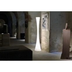 Lampada Biconica Pol Martinelli Luce Da Terra -Arredare Moderno lampada biconica pol martinelli luce da terra 2