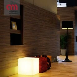 Lampada Da Terra Cubo Slide