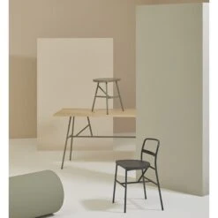 Sgabello Puccio Billiani Gambe In Metallo 11 Sgabello Puccio Billiani Gambe In Metallo -Arredare Moderno sgabello puccio billiani gambe in metallo 1