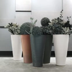 Vaso In Ceramica Cono Adriani E Rossi